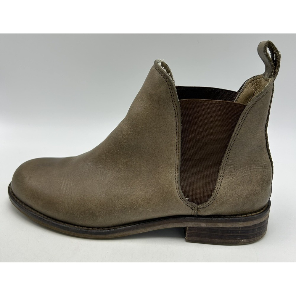Treasure Bond Ankle Boots Womans 7.5 Gray Leather Slip On Preppy Casual Read